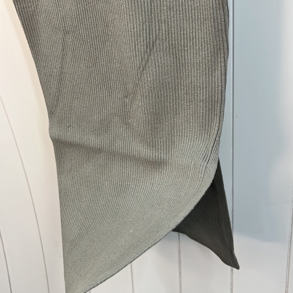 🆕Hem & Thread Ribbed Cami Dress Twist Front Detail S,M & Large Sizes Available - Picture 6 of 8